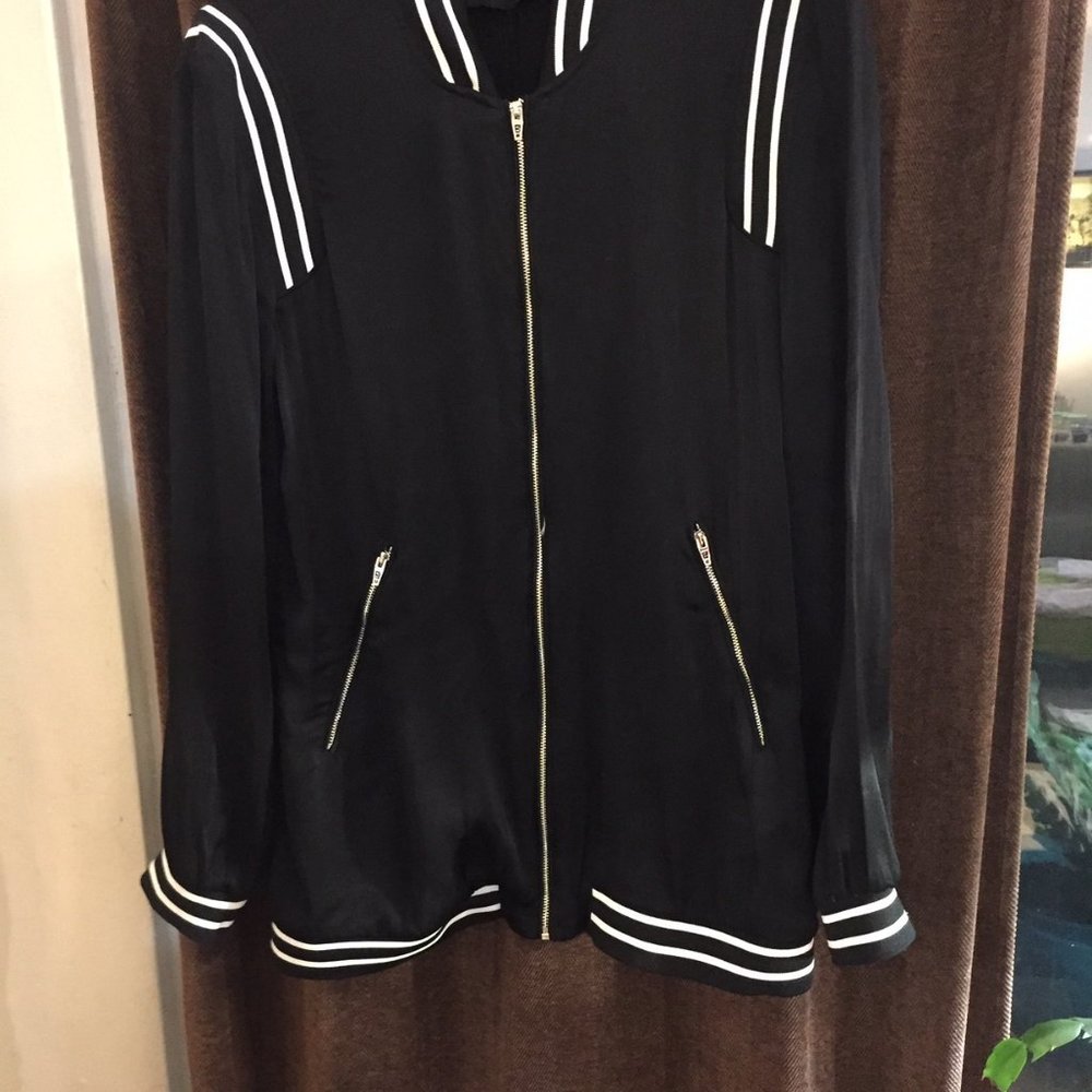 Black Jacket - Picture 5 of 5